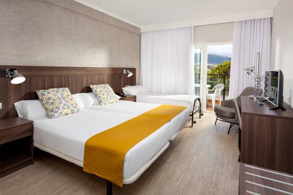 DOUBLE ROOM POOL/TEIDE VIEW Taoro Garden Hotel en Tenerife