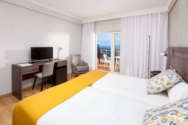 COMMUNICATED ROOMS Taoro Garden Hotel en Tenerife