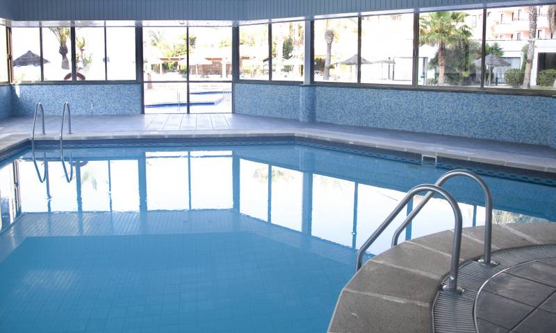 Indoor Swimming pool TRH Jardín del Mar Hotel en Santa Ponsa