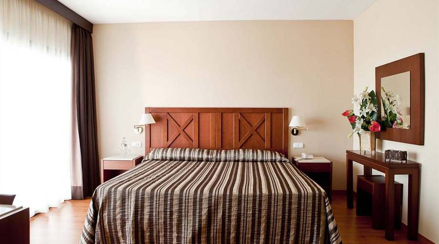 DOUBLE ROOM GOLF / MOUNTAIN VIEW TRH Paraiso Hotel en Estepona